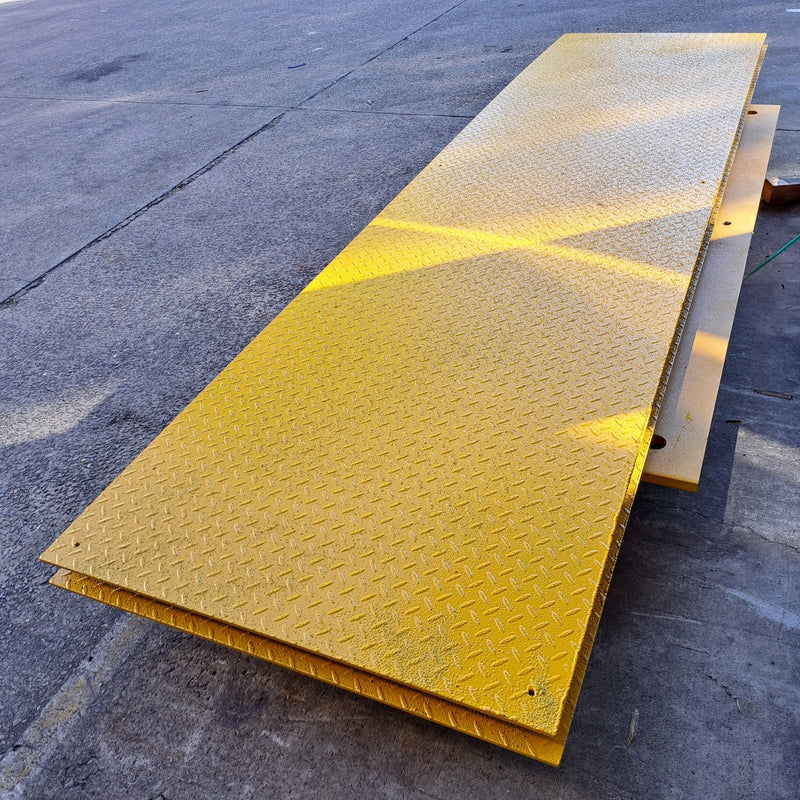 Steel trench plate